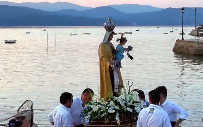 Procesión marítima de Carril